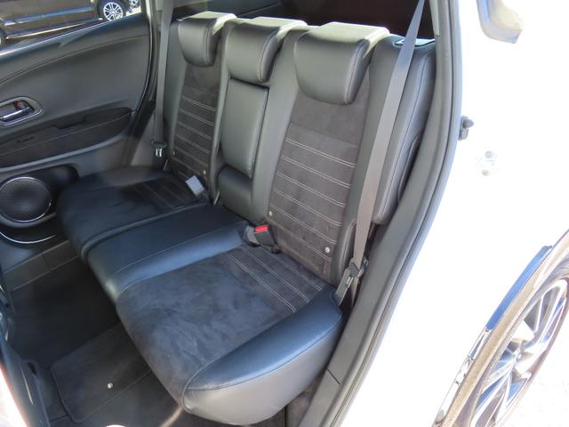 ヴェゼル ハイブリッドＲＳ・ホンダセンシング　８インチナビ　ＥＴＣ　フルセグＴＶ　Ｂｌｕｅｔｏｏｔｈ　ＨＤＭＩ　前席シートヒーター　ＬＥＤオートヘッドライト　禁煙ワンオーナー車（14枚目）