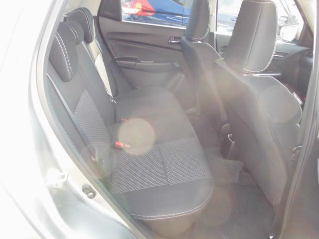 スイフト ＲＳｔ　ターボ　純正ナビ　ブルートゥース　全方位カメラ　セーフティパッケージ　アダプティブクルーズコントロール　ＬＥＤヘッドライト　スマートキー　プッシュスタート　運転席シートヒーター　ＥＴＣ　ドラレコ（7枚目）