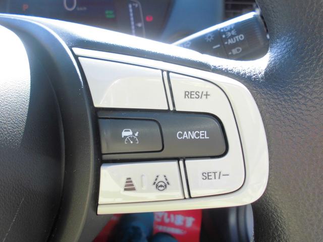 フィット ｅ：ＨＥＶベーシック　ホンダセンシング　パナソニックナビ＆ＥＴＣ　ブルートゥース　バックカメラ　衝突被害軽減ブレーキ　アダプティブクルーズコントロール　ＬＥＤヘッドライト　ドライブレコーダー（22枚目）