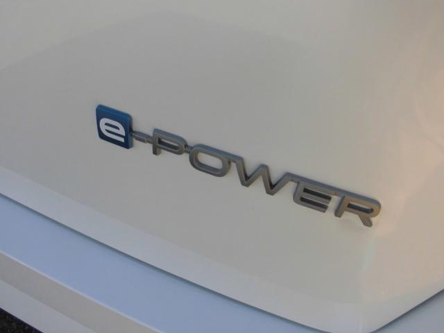 セレナ ｅ－パワー　ハイウェイスターＶ　純正９インチナビ　ブルートゥース　衝突被害軽減ブレーキ　アラウンドビューモニター　前後センサー　両側パワースライド　ＬＥＤヘッドライト　アダプティブクルーズ（32枚目）