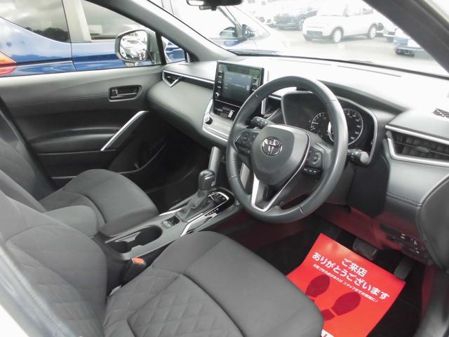 カローラクロス ハイブリッド G 純正ディスプレイオーディオ ブルートゥース バックカメラ 衝突被害軽減ブレーキ BSM レーダークルーズ LEDヘッドライト ETC 前後ドライブレコーダー(6枚目)