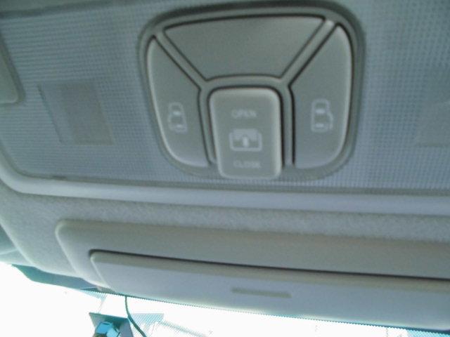 エスティマ アエラス　ツインムールーフ　モデリスタＦスポイラー　メッキグルル　後期純正１８インチアルミ　ナビ　フリップダウンモニター　Ｂカメラ　両側Ｐスライド　ウッドコンビハンドル＆シフトノブ　ハーフレザーシート　ドラレコ（22枚目）