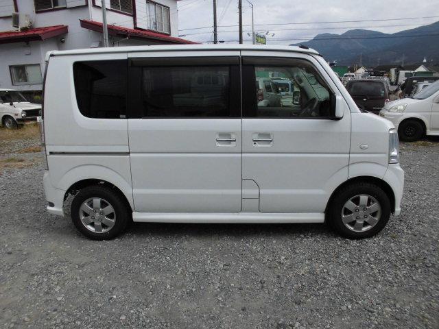 エブリイワゴン ＰＺターボ　１オーナー　左パワースライド　社外ナビ　バックモニター　ＥＴＣ（9枚目）