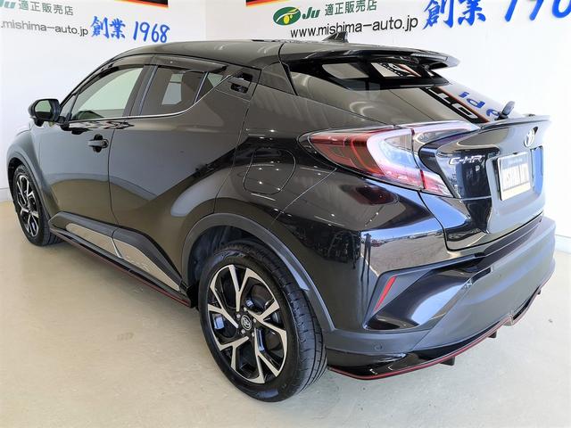 Ｃ－ＨＲ Ｇ　ハイブリッド　ＬＥＤヘッドライト　本革シート　シートヒーター　スポーティスタイルエアロパッケージ　プリクラッシュ　セーフティセンス　追従クルコン　ＢＳＭ　純正９型ナビ　バックカメラ　２．０ＥＴＣ　禁煙（3枚目）