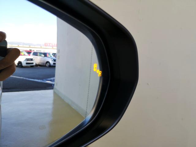 ＲＸ ＲＸ２００ｔ　バージョンＬ　直噴ターボ　本革シート　サンルーフ　３眼ＬＥＤライト　プリクラッシュセーフティ　全車速追従クルコン　電動バックドア　ベンチレーション　全席電動シート　フロントスポイラー　純マルチナビＴＶ　全方位カメラ（45枚目）