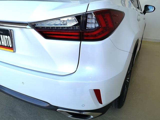 ＲＸ ＲＸ２００ｔ　バージョンＬ　直噴ターボ　本革シート　サンルーフ　３眼ＬＥＤライト　プリクラッシュセーフティ　全車速追従クルコン　電動バックドア　ベンチレーション　全席電動シート　フロントスポイラー　純マルチナビＴＶ　全方位カメラ（48枚目）