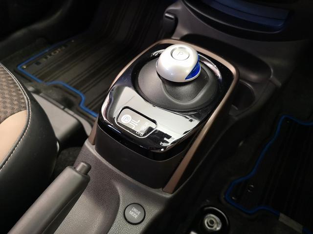 ノート ｅ－パワー　メダリスト　純正フルエアロ　エマージェンシーブレーキ　コンビシート　ＬＥＤヘッドライト　追従クルコン　純正アルミ　スマートキー２個　セーフティパック　純ＳＤナビＴＶ　全方位カメラ　ＥＴＣ＆ドラレコ　デジタルミラー（61枚目）