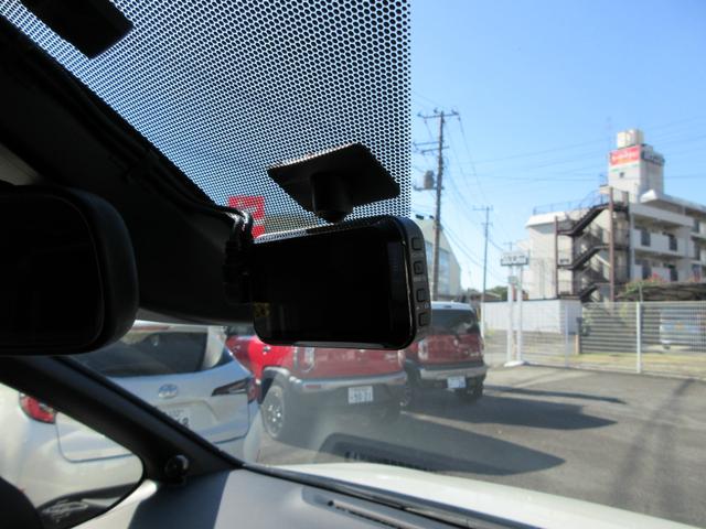 ノア Si GRスポーツ カロッツェリア9インチナビ.11インチフリップダウン.ビルッシュタイン車高調.シルクブレイスフロントリップ.ケンウッド前後ドラレコ.カロッツェリア+アルパインスピーカー.カロッツェリアサブウーハー(17枚目)