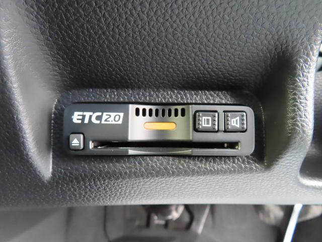 ヴェゼル ｅ：ＨＥＶＺ　９インチナビ前後ドラレコＥＴＣ２．０ブラインドスポットフルセグＢトゥースパワーテールシートヒータパドルシフトＬＥＤ延長５年保証対応　ＬＤＡ　衝突回避支援ブレーキ機能　パノラミックビューモニター　１オナ（11枚目）