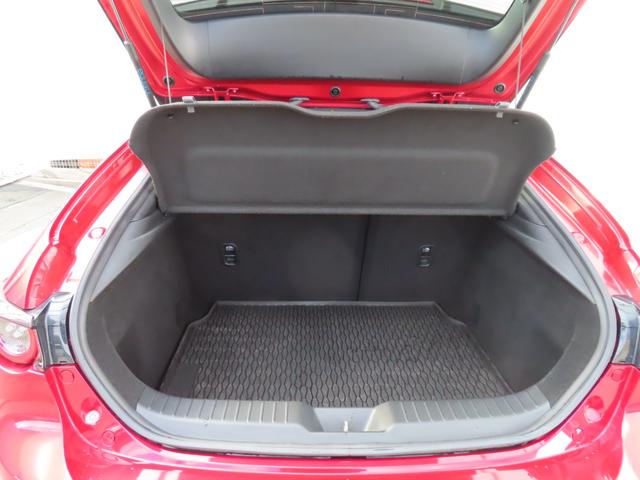 MAZDA3ファストバック 20Sプロアクティブツーリングセレクション ナビ360°ビューモニターETCフルセグBトゥースドラレコシートヒーターパワーシートLED1年保証延長5年保証対応 レーダークルコン 1オーナ ETC車載器 LEDライト Aライト 禁煙 エアバッグ(12枚目)
