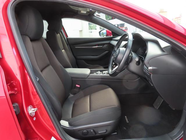 MAZDA3ファストバック 20Sプロアクティブツーリングセレクション ナビ360°ビューモニターETCフルセグBトゥースドラレコシートヒーターパワーシートLED1年保証延長5年保証対応 レーダークルコン 1オーナ ETC車載器 LEDライト Aライト 禁煙 エアバッグ(17枚目)