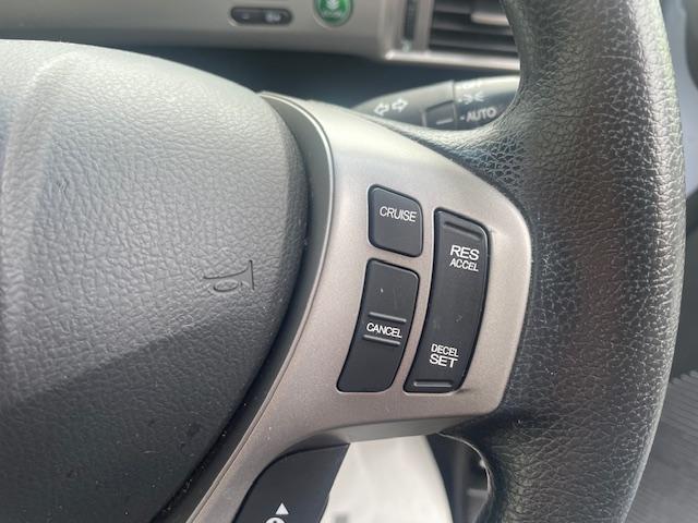 フリードハイブリッド ジャストセレクション　ナビＢカメラＥＴＣ電動スライドＨＩＤライト１年保証フルセグＢトゥースセカンドベンチ７人乗り　Ｂｌｕｅｔｏｏｔｈ対応　両側スライド片側電動ドア　ナビテレビ　禁煙　横滑り防止機能　記録簿　オートクルーズ（12枚目）