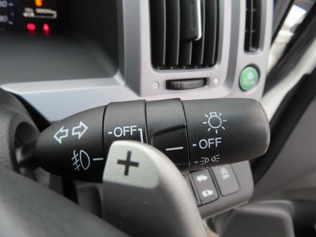 ステップワゴンスパーダ Ｚクールスピリット　１オーナー禁煙ナビＢカメラＥＴＣ１年保証両側電スラフルセグ録音ＢトゥースＨＩＤセカンドキャプテン７人乗り　バックカメ　ワンオーナー　キーフリー　ナビＴＶ　記録簿付き　ＤＶＤ視聴可能　フルオートエアコン（33枚目）