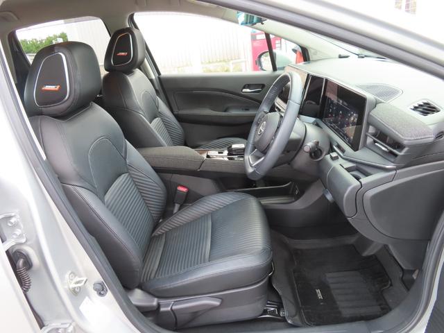 オーラ ＧＦＯＵＲレザーエディション　４ＷＤ９インチナビアラウンドモニタードラレコＥＴＣ２．０ＳヒーターフルセグＢトゥースレザーシート車検整備付延長保証対応プロパイロット１オーナー禁煙　フルセグテレビ　ワンオ－ナ－車　シ－トヒ－タ－（19枚目）