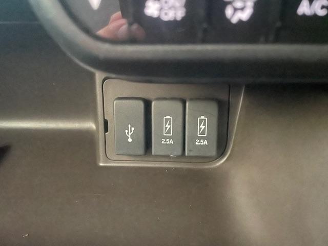 N-BOX Lコーディネートスタイル ナビBカメラ両側電スラ電子パーキングSヒーター前後ドラレコ最長5年保証対応ETCLEDBトゥースツートンカラー BTオーディオ Rカメラ レーダーブレーキ ECON LEDヘットライト 禁煙 キーレス(19枚目)