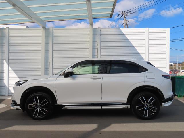 ヴェゼル ｅ：ＨＥＶＺ　９インチコネクトオプションエアロ前後ドラレコＥＴＣ２．０フルセグＢトゥース１オーナー禁煙Ｓヒーターパワーテールブラインドスポット２年保証延長５年保証対応　ＬＤＡ　衝突回避支援ブレーキ機能　１オナ　追従（9枚目）