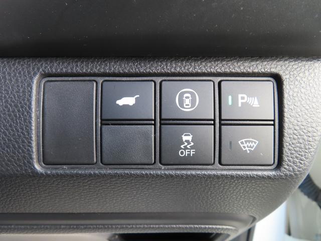 ヴェゼル ｅ：ＨＥＶＺ　９インチコネクトオプションエアロ前後ドラレコＥＴＣ２．０フルセグＢトゥース１オーナー禁煙Ｓヒーターパワーテールブラインドスポット２年保証延長５年保証対応　ＬＤＡ　衝突回避支援ブレーキ機能　１オナ　追従（20枚目）