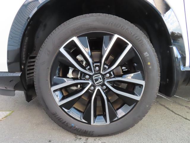 ヴェゼル e:HEVZ 9インチナビ前後ドラレコETC2.0フルセグ録音BトゥースブラインドスポットSヒーターパワーテール2年保証LED延長5年保証対応 LDA 衝突回避支援ブレーキ機能 パノラミックビューモニター 1オナ(19枚目)