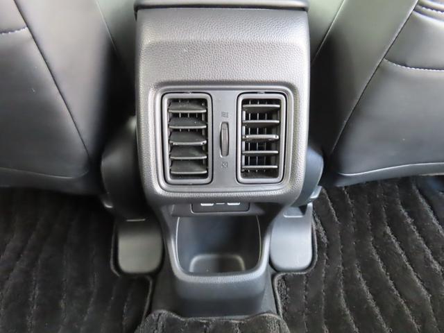 ヴェゼル e:HEVZ 9インチナビ前後ドラレコETC2.0フルセグ録音BトゥースブラインドスポットSヒーターパワーテール2年保証LED延長5年保証対応 LDA 衝突回避支援ブレーキ機能 パノラミックビューモニター 1オナ(22枚目)