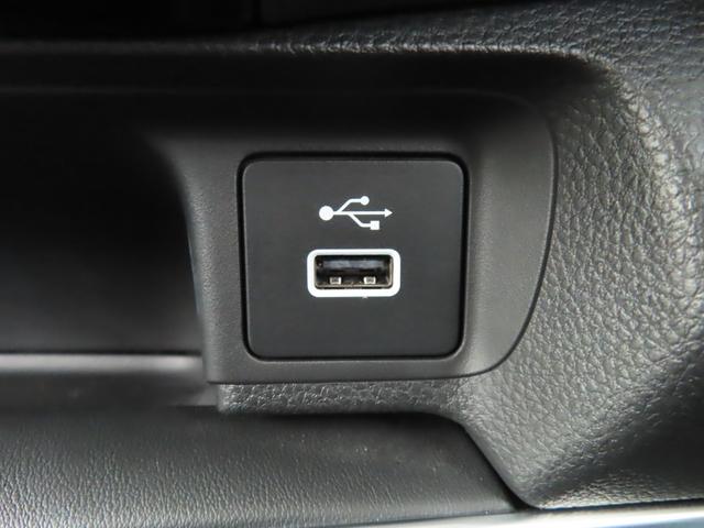 ヴェゼル e:HEVZ 9インチナビ前後ドラレコETC2.0フルセグ録音BトゥースブラインドスポットSヒーターパワーテール2年保証LED延長5年保証対応 LDA 衝突回避支援ブレーキ機能 パノラミックビューモニター 1オナ(32枚目)