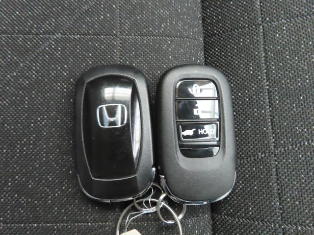 ヴェゼル e:HEVZ 9インチナビ前後ドラレコETC2.0フルセグ録音BトゥースブラインドスポットSヒーターパワーテール2年保証LED延長5年保証対応 LDA 衝突回避支援ブレーキ機能 パノラミックビューモニター 1オナ(42枚目)