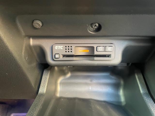 オデッセイ MX・エアロパッケージ HDDナビエアロ禁煙HIDモデューロアルミ1年保証車検整備付きパドルシフト キーレス 3列シート Bカメ ドライブレコーダー スマートキー DVD再生 フルセグTV ESC ETC付 ABS(9枚目)