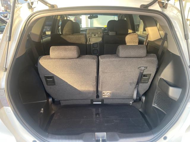 オデッセイ MX・エアロパッケージ HDDナビエアロ禁煙HIDモデューロアルミ1年保証車検整備付きパドルシフト キーレス 3列シート Bカメ ドライブレコーダー スマートキー DVD再生 フルセグTV ESC ETC付 ABS(21枚目)