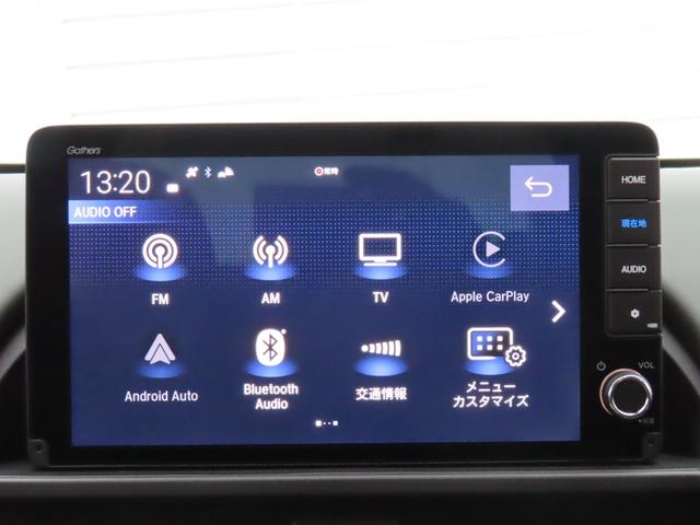 フリード ｅ：ＨＥＶクロスター　９インチナビマルチヴューカメラ前後ドラレコフルセグＢトゥース両側電スラＳヒーター　ワンオーナー　ＥＴＣ装備　マルチビュー　衝突軽減ブレーキシステム　禁煙車　オートエアコン　バックモニター　ＬＥＤライト（12枚目）