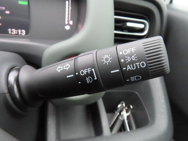 フリード ｅ：ＨＥＶクロスター　９インチナビマルチヴューカメラ前後ドラレコフルセグＢトゥース両側電スラＳヒーター　ワンオーナー　ＥＴＣ装備　マルチビュー　衝突軽減ブレーキシステム　禁煙車　オートエアコン　バックモニター　ＬＥＤライト（36枚目）