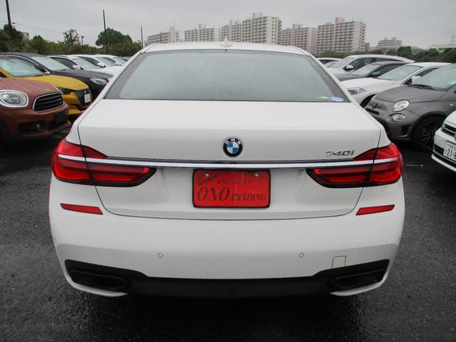 7シリーズ 740i Mスポーツ 革シート サンルーフ 純正ナビ 360度カメラ(4枚目)