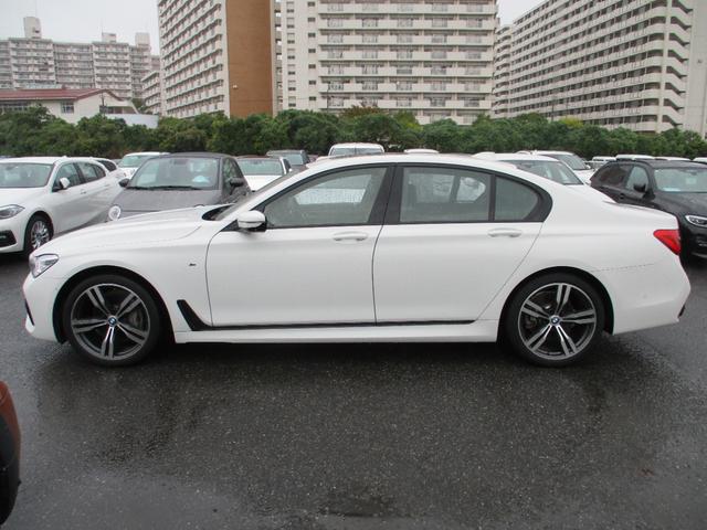 7シリーズ 740i Mスポーツ 革シート サンルーフ 純正ナビ 360度カメラ(8枚目)