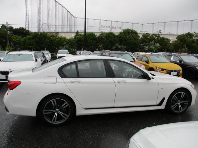 7シリーズ 740i Mスポーツ 革シート サンルーフ 純正ナビ 360度カメラ(11枚目)