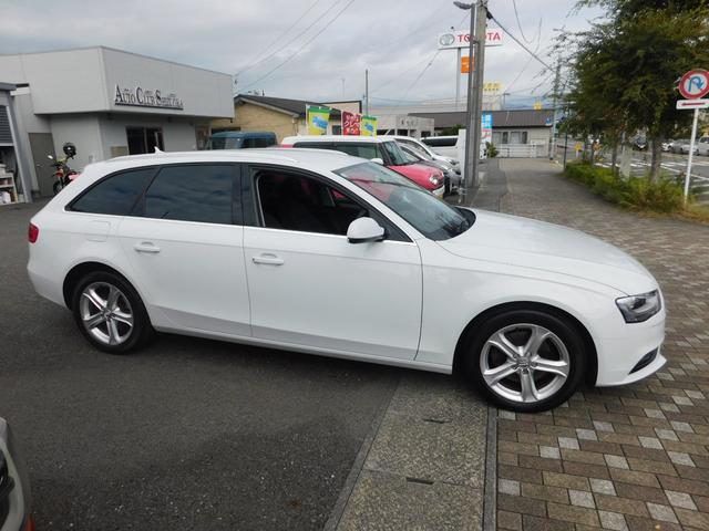 Ａ４アバント ２．０ＴＦＳＩ　禁煙車・スマートキー・ナビ＆ＴＶ＆ＢＴ＆Ｂカメラ・ヒーター付きパワーシート（8枚目）