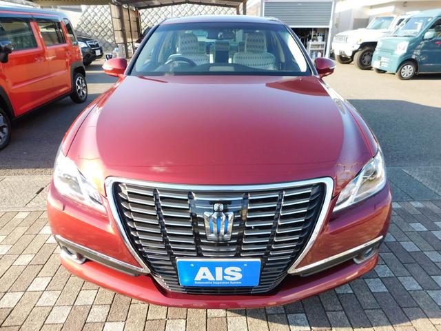 クラウンハイブリッド ロイヤルサルーンG ワンオーナー・禁煙車・サンルーフ・スマートキー・ナビ&TV&BT&BカメラETC・シートヒーター(2枚目)