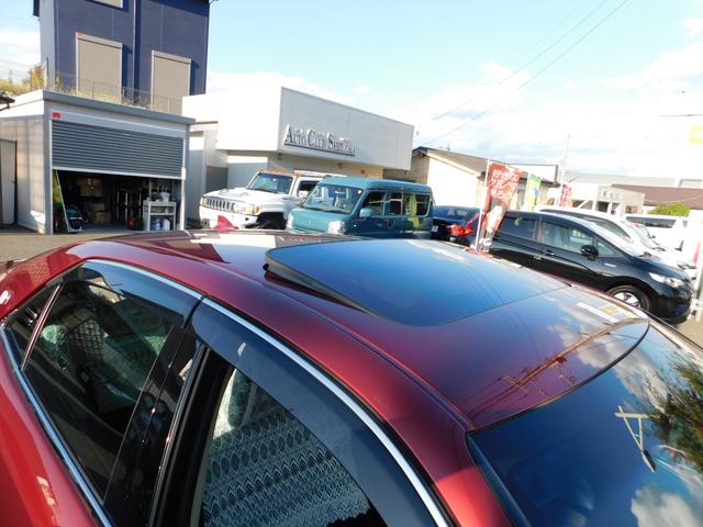 クラウンハイブリッド ロイヤルサルーンG ワンオーナー・禁煙車・サンルーフ・スマートキー・ナビ&TV&BT&BカメラETC・シートヒーター(10枚目)