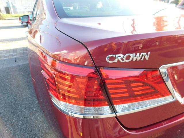 クラウンハイブリッド ロイヤルサルーンG ワンオーナー・禁煙車・サンルーフ・スマートキー・ナビ&TV&BT&BカメラETC・シートヒーター(24枚目)