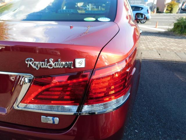 クラウンハイブリッド ロイヤルサルーンG ワンオーナー・禁煙車・サンルーフ・スマートキー・ナビ&TV&BT&BカメラETC・シートヒーター(25枚目)