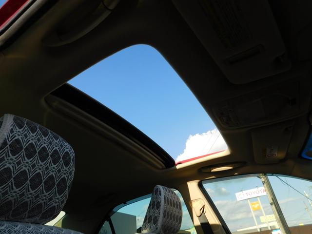 クラウンハイブリッド ロイヤルサルーンG ワンオーナー・禁煙車・サンルーフ・スマートキー・ナビ&TV&BT&BカメラETC・シートヒーター(66枚目)