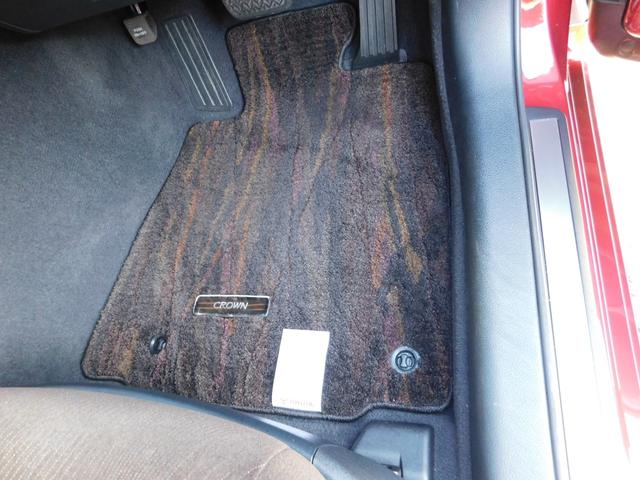 クラウンハイブリッド ロイヤルサルーンG ワンオーナー・禁煙車・サンルーフ・スマートキー・ナビ&TV&BT&BカメラETC・シートヒーター(69枚目)