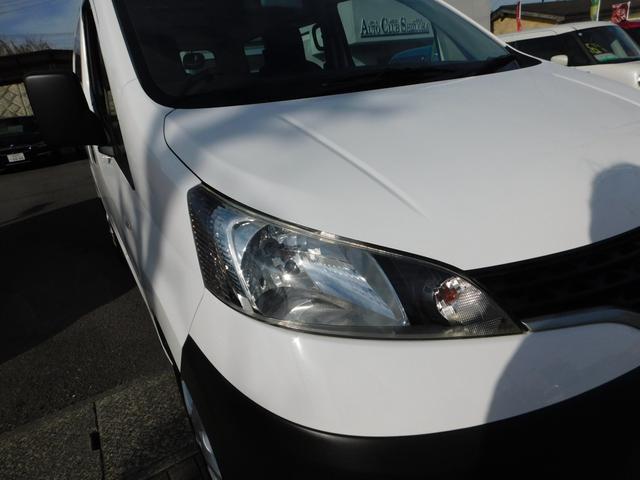 �ۊǏ�Ԃ��ǂ������悤�ŁA�w�b�h���C�g�����΂ݓ������L���C�ł��B