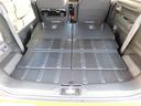 普段のお買い物や通勤、送迎等に十分な荷室スペースを確保してます。セカンドシートを倒すと、大きな荷物の積載も可能です。使用感も少なくきれいな状態です。