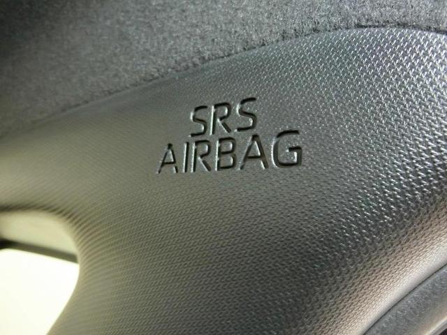 タント カスタムＲＳ　安全装備　衝突被害軽減システム　横滑り防止機能　ＡＢＳ　エアバッグ　盗難防止装置　アイドリングストップ　バックカメラ　ミュージックプレイヤー接続可　ＣＤ　スマートキー　キーレス　フル装備　オートマ（23枚目）