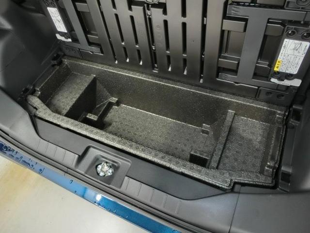 タント カスタムＲＳ　安全装備　衝突被害軽減システム　横滑り防止機能　ＡＢＳ　エアバッグ　盗難防止装置　アイドリングストップ　バックカメラ　ミュージックプレイヤー接続可　ＣＤ　スマートキー　キーレス　フル装備　オートマ（38枚目）