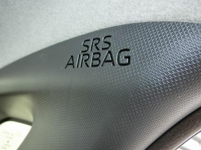 ムーヴキャンバス ストライプスＧ　安全装備　衝突被害軽減システム　横滑り防止機能　ＡＢＳ　エアバッグ　盗難防止装置　アイドリングストップ　バックカメラ　ミュージックプレイヤー接続可　ＣＤ　スマートキー　キーレス　フル装備　オートマ（25枚目）