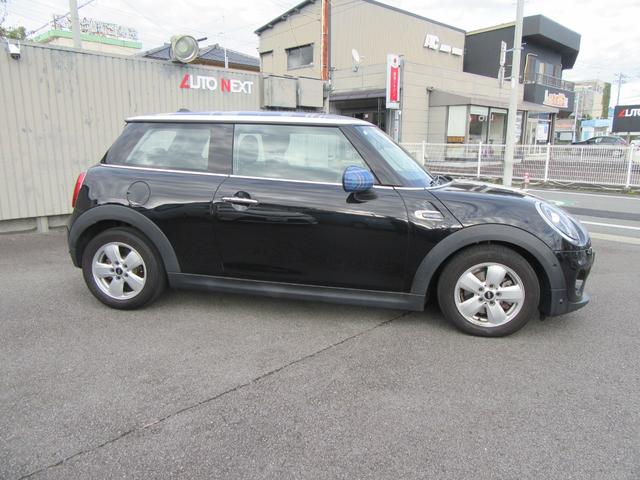 MINI クーパー ワンオーナー 純正ナビゲーションパッケージ ペッパーパッケージ LEDヘッドライト ユニオンジャックテールライト デイライト マルチメディア再生機能 スマートキー ワンプッシュスタート(4枚目)