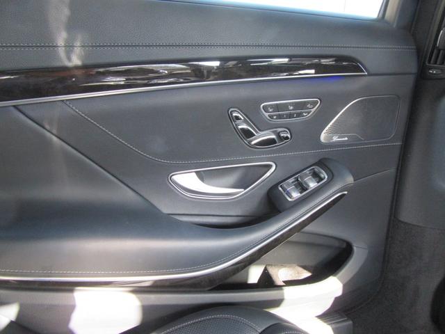 Ｓクラス Ｓ５５０ロング　ＡＭＧスポーツエディション　ショーファーパッケージ　リアエンターテイメント　へッドアップディスプレイ　ワンオーナー　ブルメスターサウンド　４席ベンチレーター　ヒーター　３６０度カメラ　リヤモニター　キーレスゴー（14枚目）