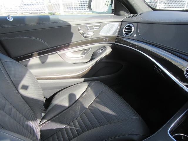 Ｓクラス Ｓ５５０ロング　ＡＭＧスポーツエディション　ショーファーパッケージ　リアエンターテイメント　へッドアップディスプレイ　ワンオーナー　ブルメスターサウンド　４席ベンチレーター　ヒーター　３６０度カメラ　リヤモニター　キーレスゴー（17枚目）