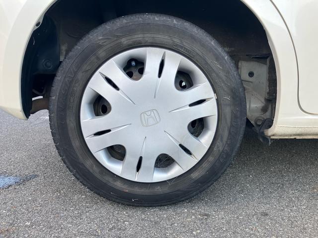 フィット Ｇ　Ｆパッケージ　純正ナビ　ＥＴＣ　車検令和９年４月　キーレスエントリー　ＣＶＴ　電動格納ミラー　記録簿（10枚目）