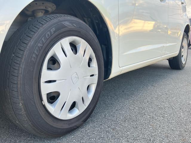 フィット Ｇ　Ｆパッケージ　純正ナビ　ＥＴＣ　車検令和９年４月　キーレスエントリー　ＣＶＴ　電動格納ミラー　記録簿（33枚目）