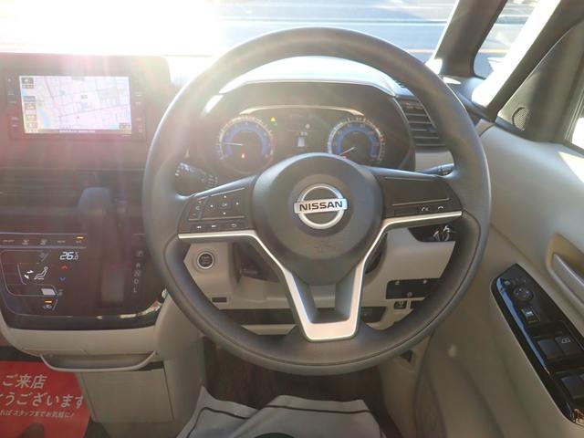 ルークス Ｘ　非常ブレーキ　Ｐスタート　Ｓキー２個　左電動スライドドア　全周囲カメラ　横滑り防止機能　ブルートゥース対応フルセグＴＶ付ナビ　Ａハイビーム　Ａライト　エンジンスターター　アイドルストップ　ＥＴＣ付（13枚目）